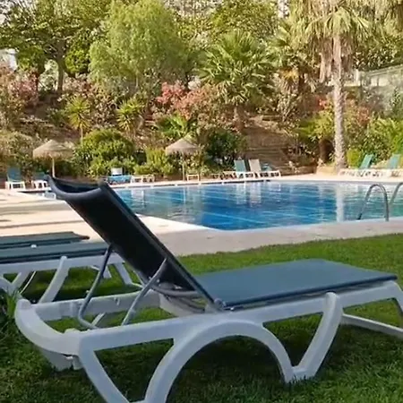 Rocha Gardens 公寓